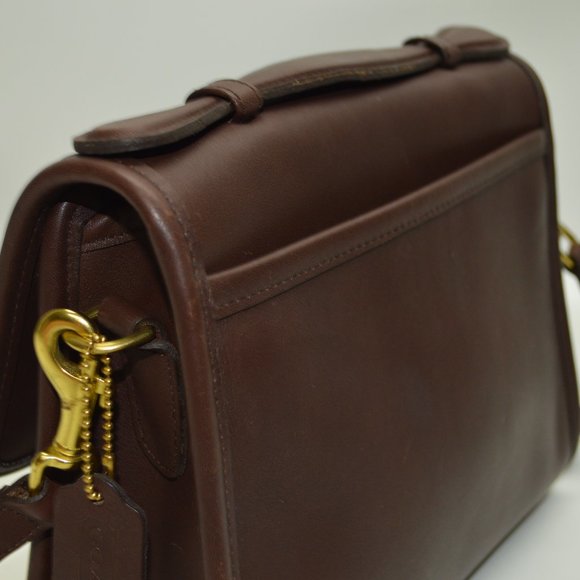 SOLD🚫Coach Vintage USA Made Leather Court Bag - Picture 7 of 15